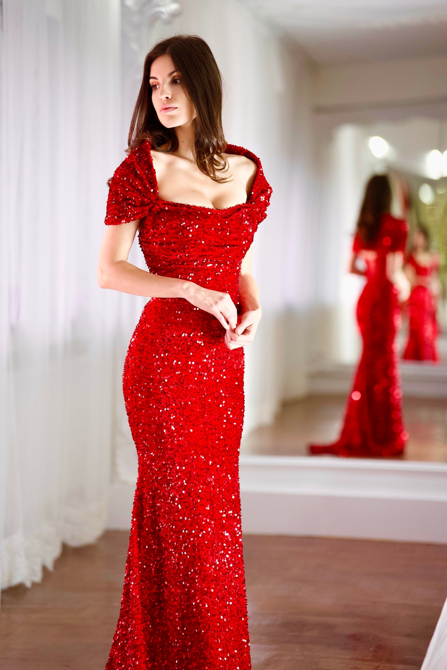Rochie Scarlet Radiance