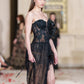 Rochie Noir Éternel – Rochie Couture din Dantelă Neagră cu Corset Reglabil și Aplicație Florală