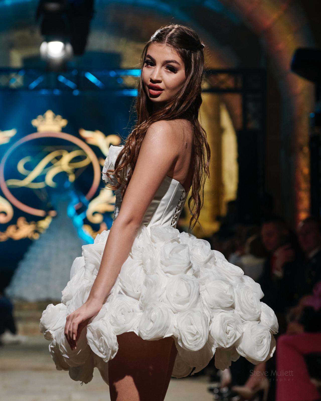 Rochie Mireasa 54